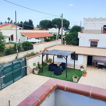 La Terrazza - 150m Dal Mare - Ampia Terrazza Privata+area Relax Arenella (Syracuse)